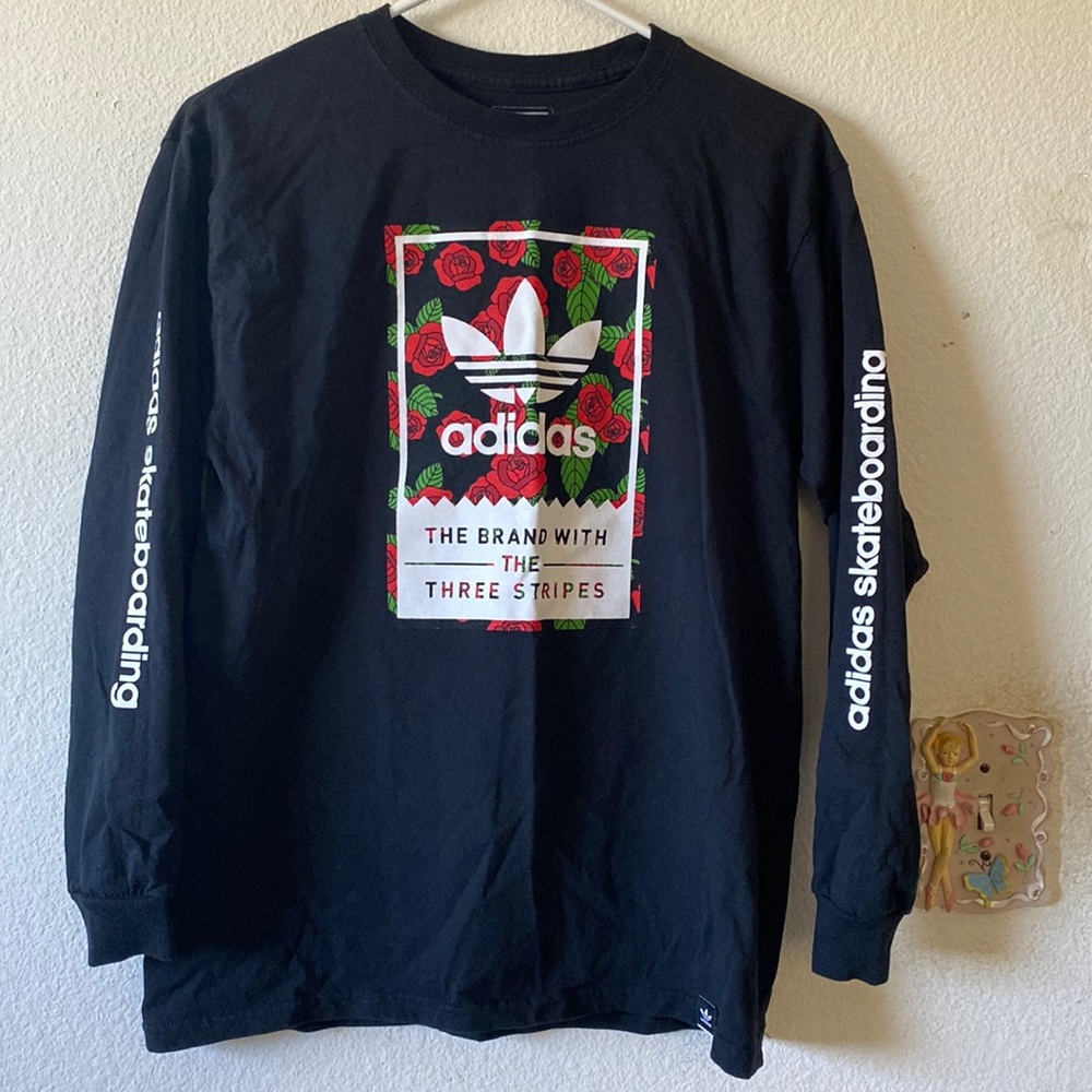 ADIDAS BLACK LONG SLEEVE w roses